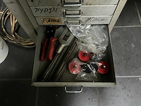 Werkplaatsinventaris en motoronderdelen - afbeelding 16 van  26