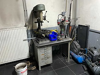 Werkplaatsinventaris en motoronderdelen - afbeelding 22 van  26