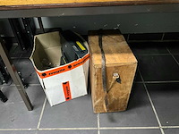 Werkplaatsinventaris en motoronderdelen - afbeelding 25 van  26