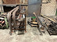 Werkplaatsinventaris + halffabricaten - afbeelding 1 van  5