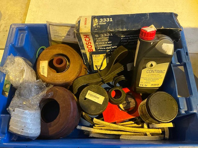 Werkplaatsinventaris in plastic krat (2x) - afbeelding 3 van  8