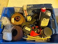 Werkplaatsinventaris in plastic krat (2x) - afbeelding 3 van  8