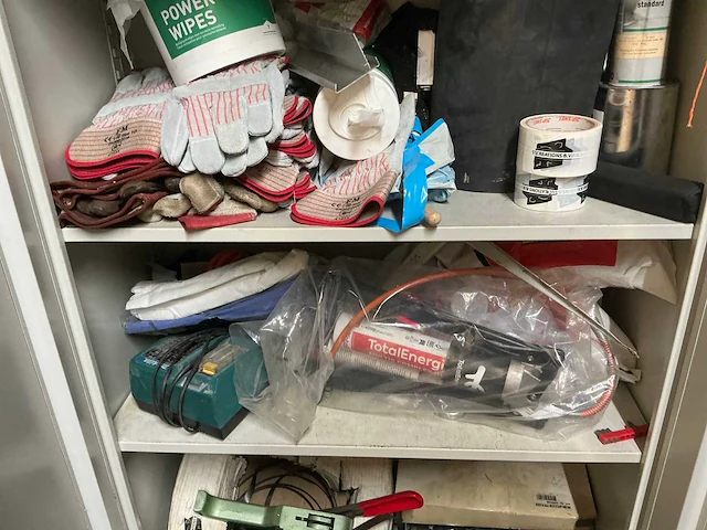 Werkplaatsinventaris met kast - afbeelding 13 van  15