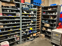 Werkplaatsinventaris / onderdelen - afbeelding 1 van  17