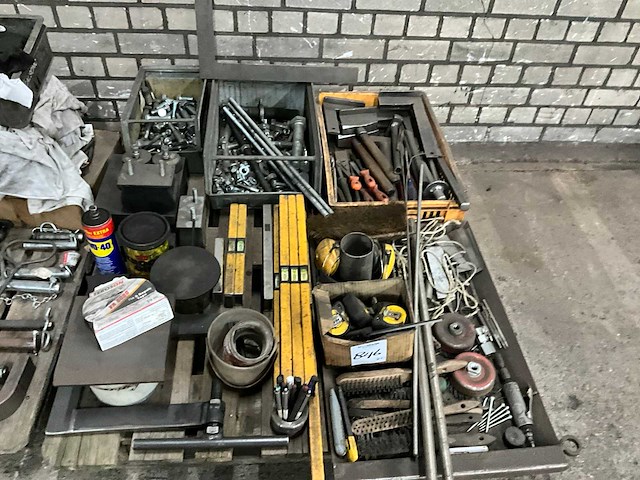 Werkplaatsinventaris - afbeelding 2 van  7