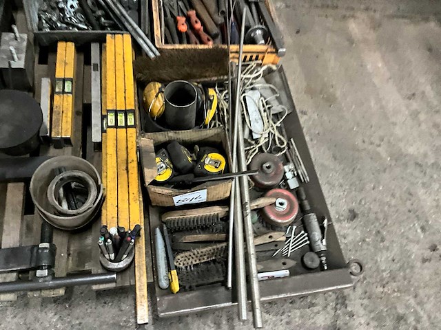 Werkplaatsinventaris - afbeelding 3 van  7