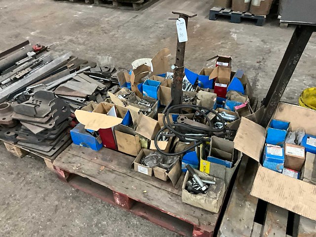 Werkplaatsinventaris - afbeelding 4 van  6