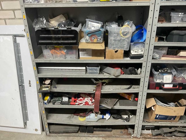 Werkplaatsinventaris - afbeelding 2 van  32