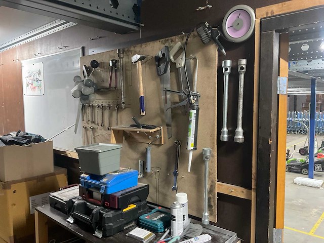 Werkplaatsinventaris - afbeelding 24 van  32