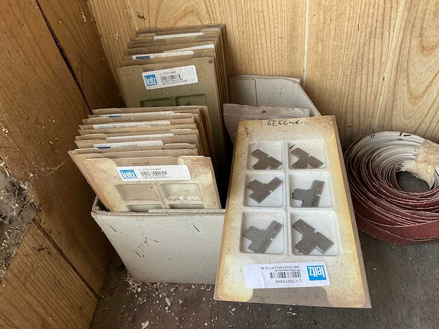 Werkplaatsinventaris - afbeelding 14 van  25