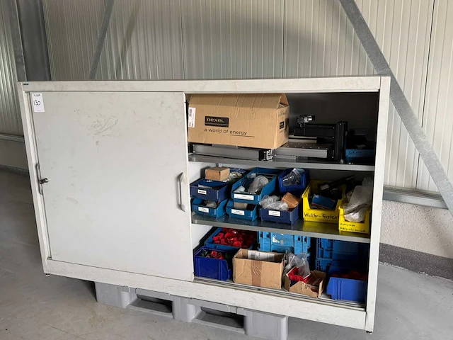 Werkplaatskast - met industriele inhoud - werkplaatskast - afbeelding 1 van  7