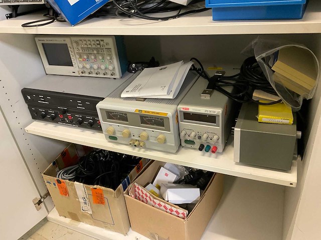 Werkplaatskast (2x) - afbeelding 11 van  11