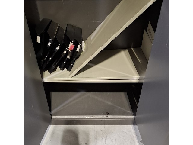 Werkplaatskast en brandkast - afbeelding 10 van  14