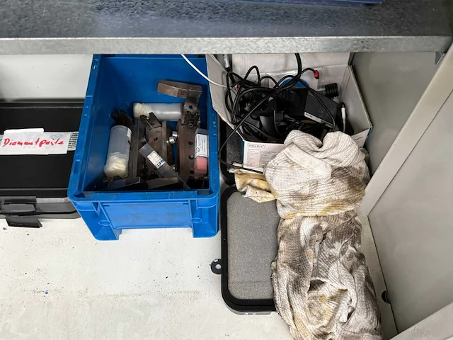 Werkplaatskast incl. inhoud - afbeelding 9 van  11