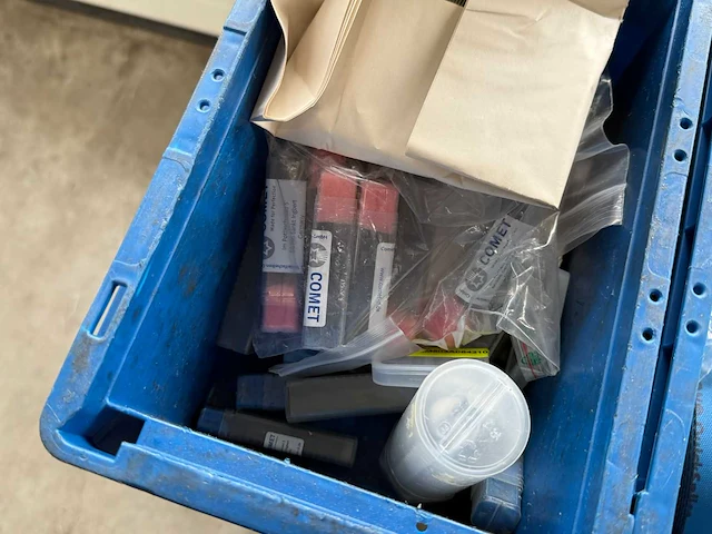 Werkplaatskast incl. inhoud - afbeelding 10 van  11