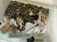 Werkplaatskast inclusief diverse inhoud (2x) - afbeelding 3 van  6