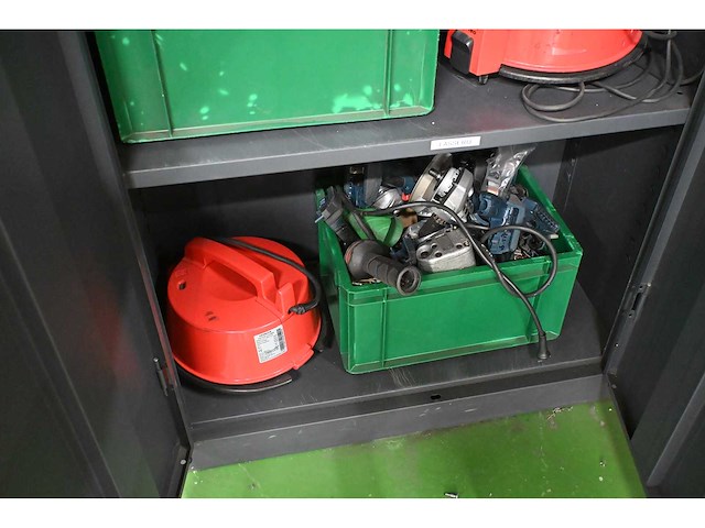 Werkplaatskast inclusief inhoud (elektrische) gereedschappen en werkplaatsinventaris - afbeelding 5 van  6