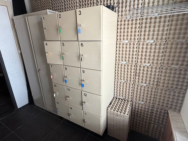 Werkplaatskast met 15-deurs locker - afbeelding 3 van  7
