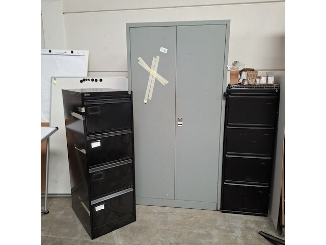 Werkplaatskast met 2x hangmapkast - afbeelding 1 van  4