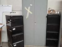 Werkplaatskast met 2x hangmapkast