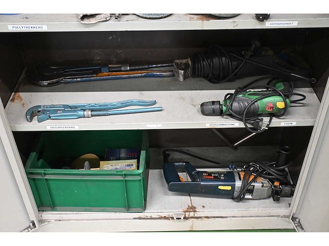 Werkplaatskast met diverse (elektrische) gereedschappen - afbeelding 4 van  5