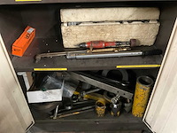 Werkplaatskast met inhoud (2x) - afbeelding 4 van  12
