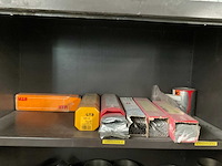 Werkplaatskast met inhoud (2x) - afbeelding 7 van  12