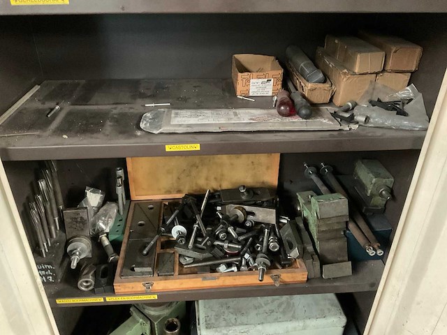 Werkplaatskast met inhoud (2x) - afbeelding 9 van  12