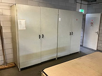 Werkplaatskast met inhoud (2x) - afbeelding 1 van  26