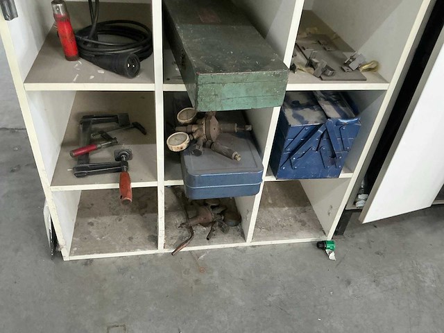 Werkplaatskast met inhoud (2x) - afbeelding 4 van  11