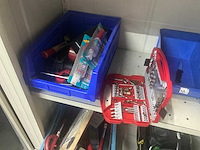 Werkplaatskast met inhoud (3x) - afbeelding 19 van  21