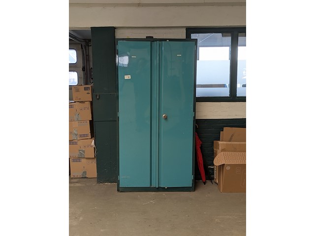 Werkplaatskast met inhoud van blerk - afbeelding 1 van  14