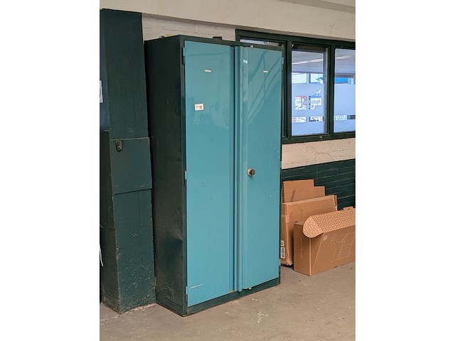 Werkplaatskast met inhoud van blerk - afbeelding 7 van  14