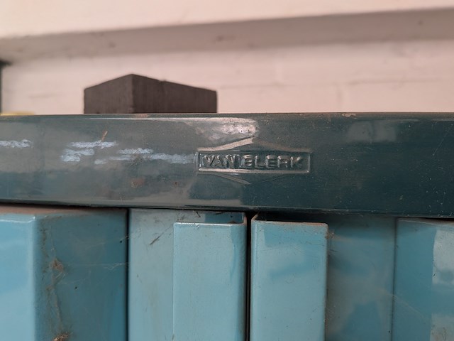 Werkplaatskast met inhoud van blerk - afbeelding 9 van  14