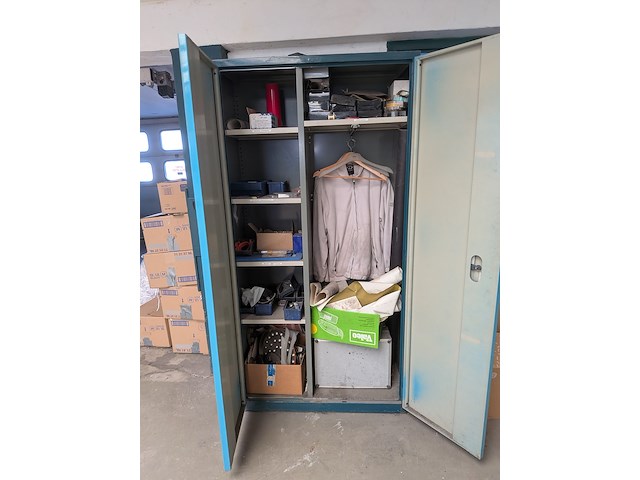 Werkplaatskast met inhoud van blerk - afbeelding 11 van  14
