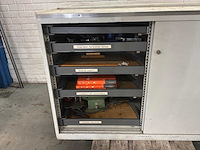 Werkplaatskast met inhoud - afbeelding 5 van  9