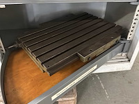 Werkplaatskast met inhoud - afbeelding 3 van  9
