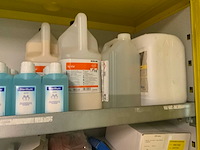 Werkplaatskast met inhoud - afbeelding 5 van  9