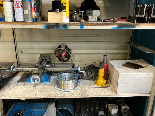 Werkplaatskast met inhoud - afbeelding 8 van  17