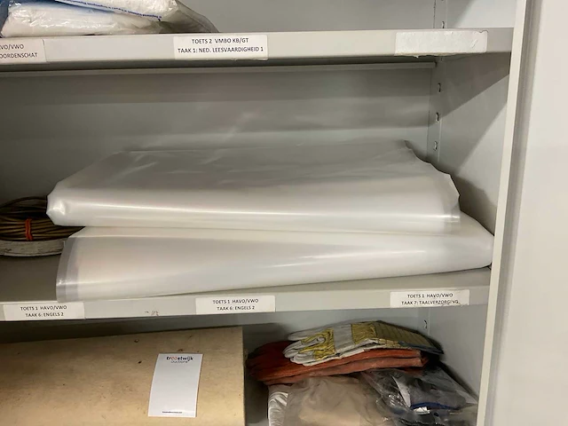 Werkplaatskast met inhoud - afbeelding 6 van  11