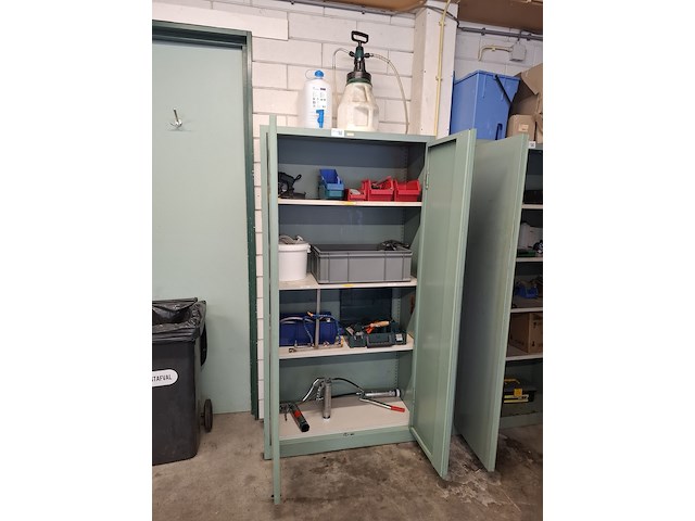 Werkplaatskast met inhoud - afbeelding 1 van  11