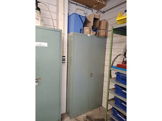 Werkplaatskast met inhoud - afbeelding 6 van  13