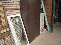 Werkplaatskast met inhoud - afbeelding 4 van  12