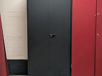 Werkplaatskast met inhoud