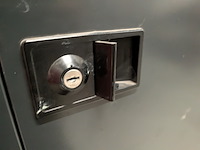 Werkplaatskast met inhoud - afbeelding 9 van  9