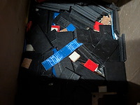 Werkplaatskast met inhoud - afbeelding 11 van  14