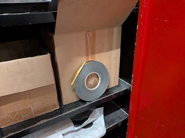 Werkplaatskast met inhoud - afbeelding 12 van  14