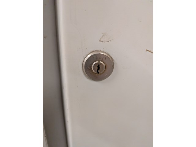 Werkplaatskast met inhoud - afbeelding 9 van  9