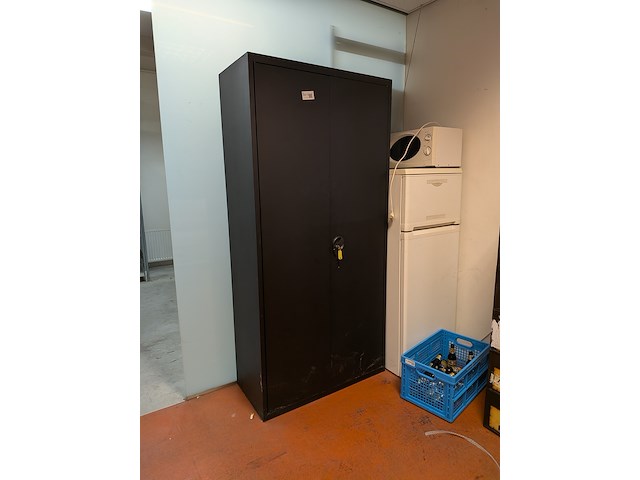 Werkplaatskast met inhoud - afbeelding 1 van  8