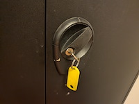 Werkplaatskast met inhoud - afbeelding 3 van  8